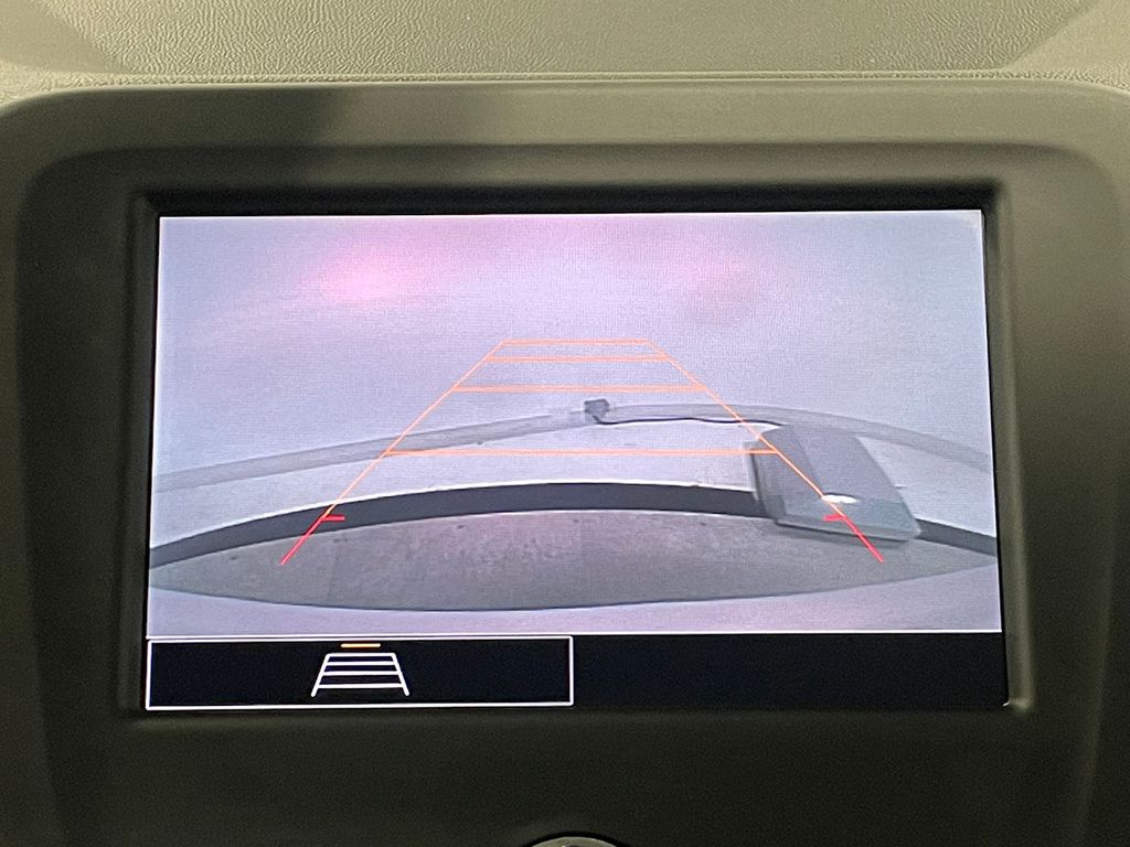 2022 Chevrolet Equinox LS photo 3