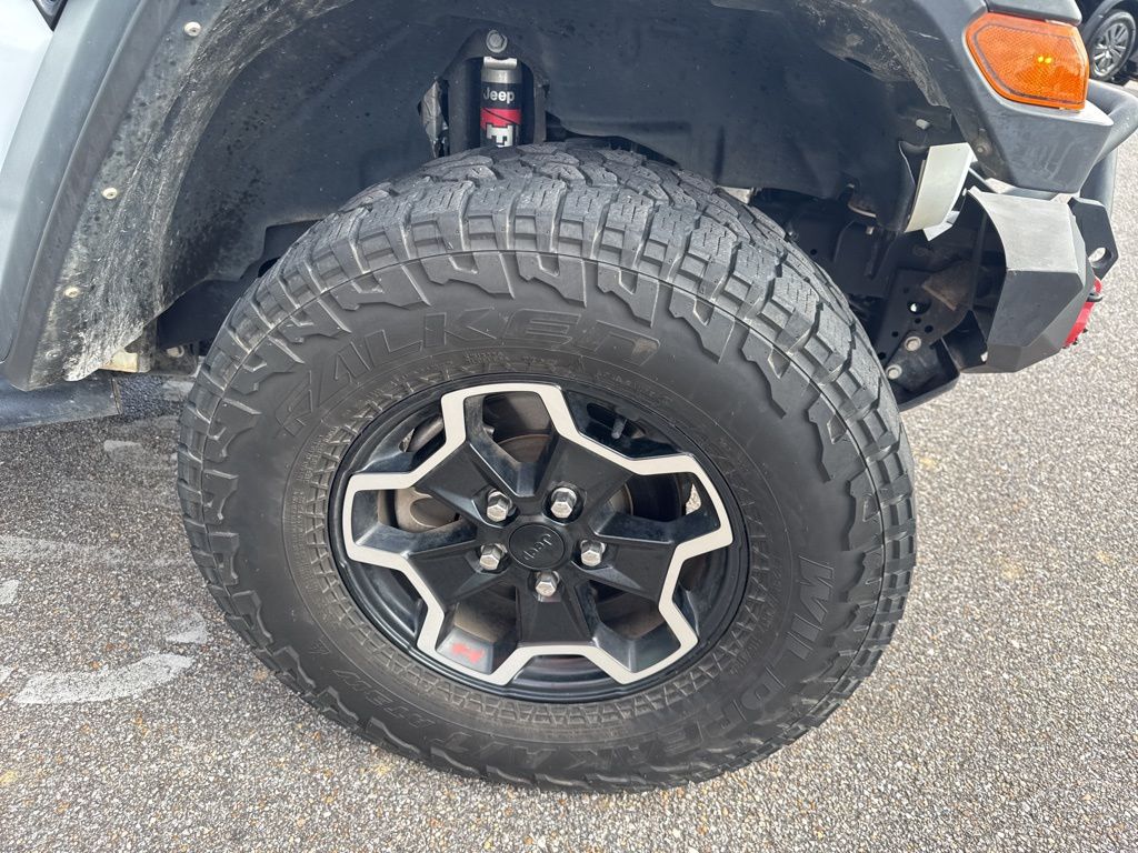 2022 Jeep Gladiator Rubicon photo 2