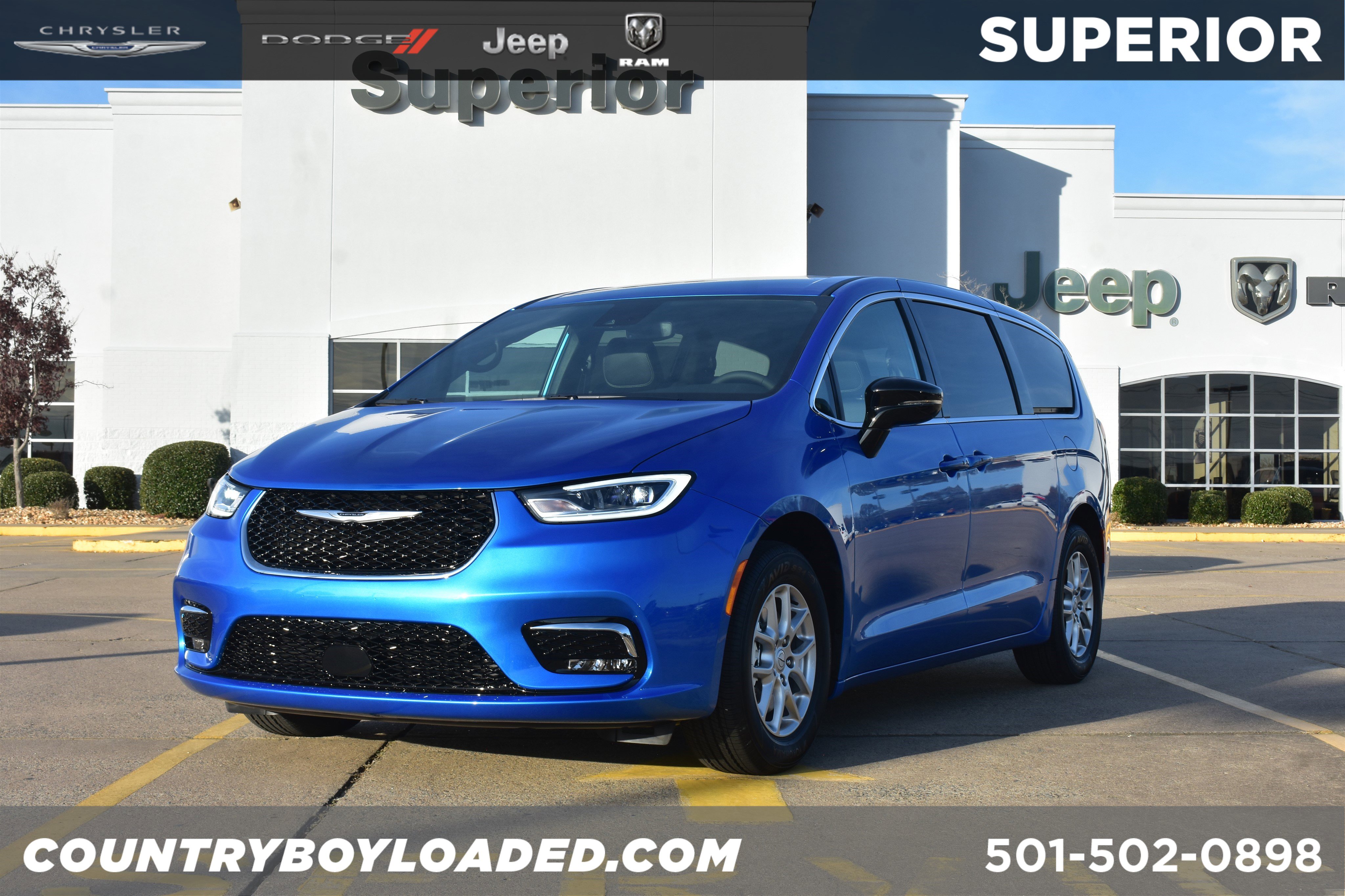 2026 Chrysler Pacifica Select's photo