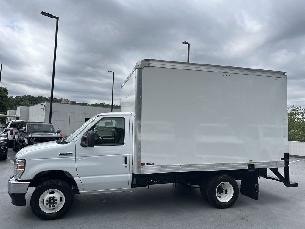 2025 Ford E-350 Base photo 4