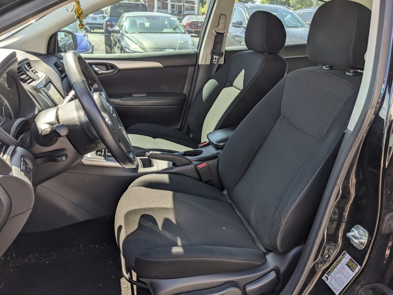 2019 Nissan Sentra S photo 4