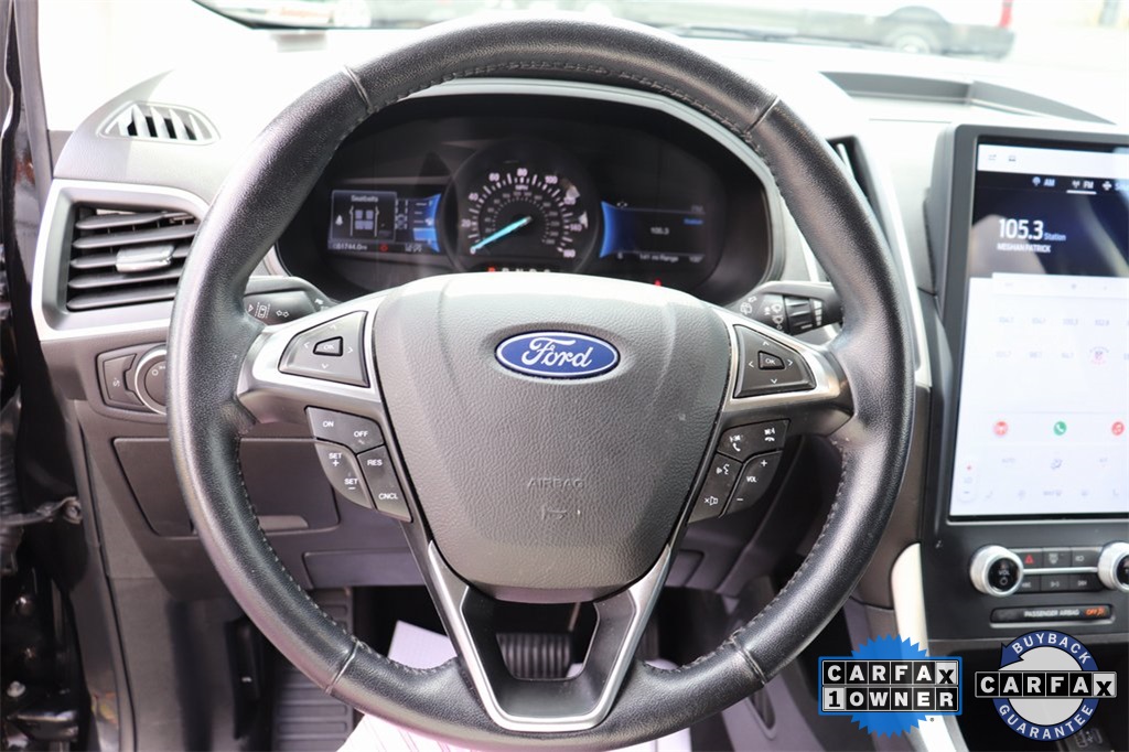 2023 Ford Edge SEL photo 2