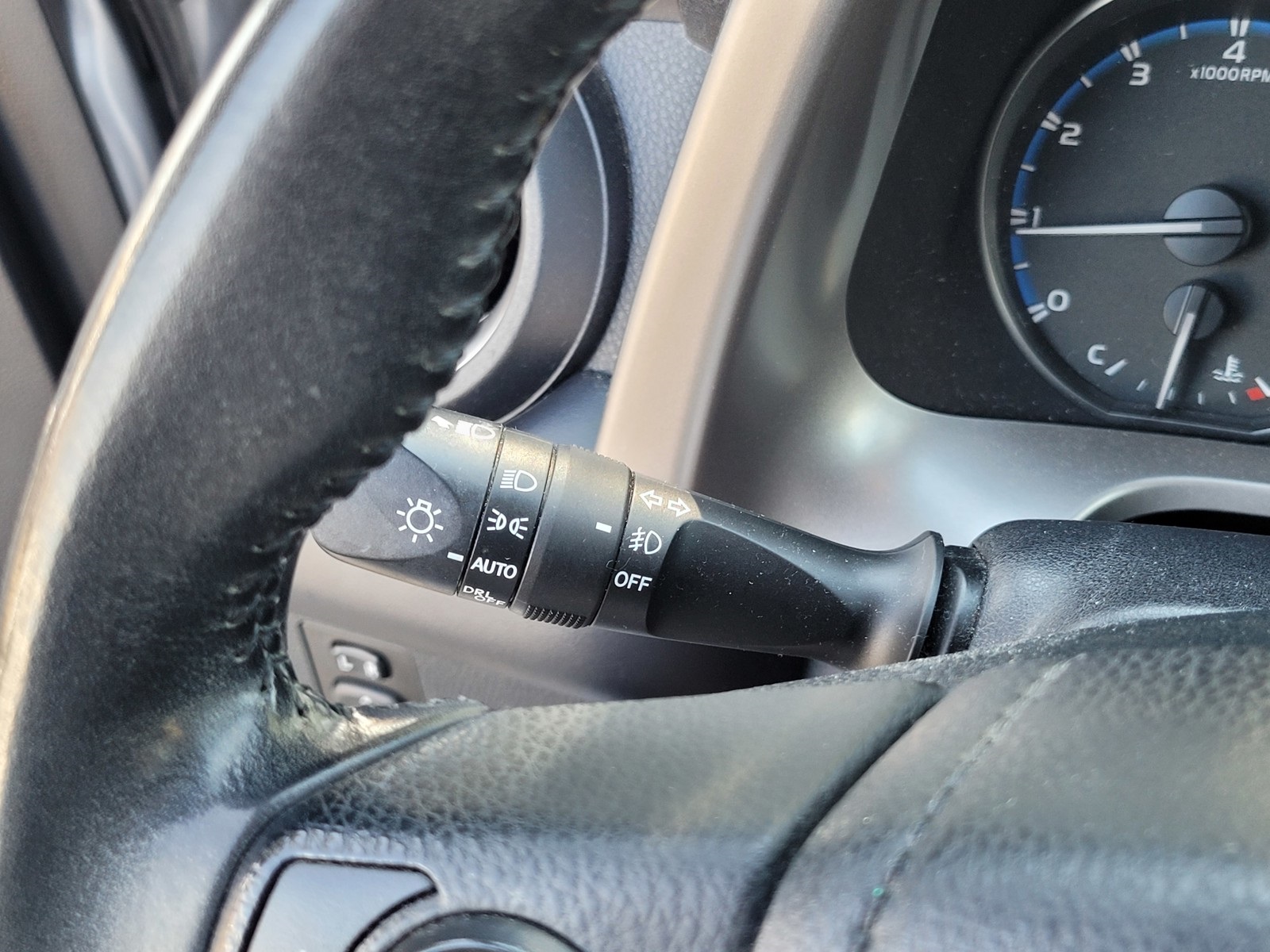 2018 Toyota RAV4 XLE photo 26