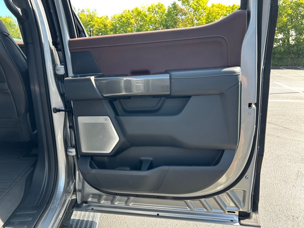 2023 Ford F-150 Lariat photo 20