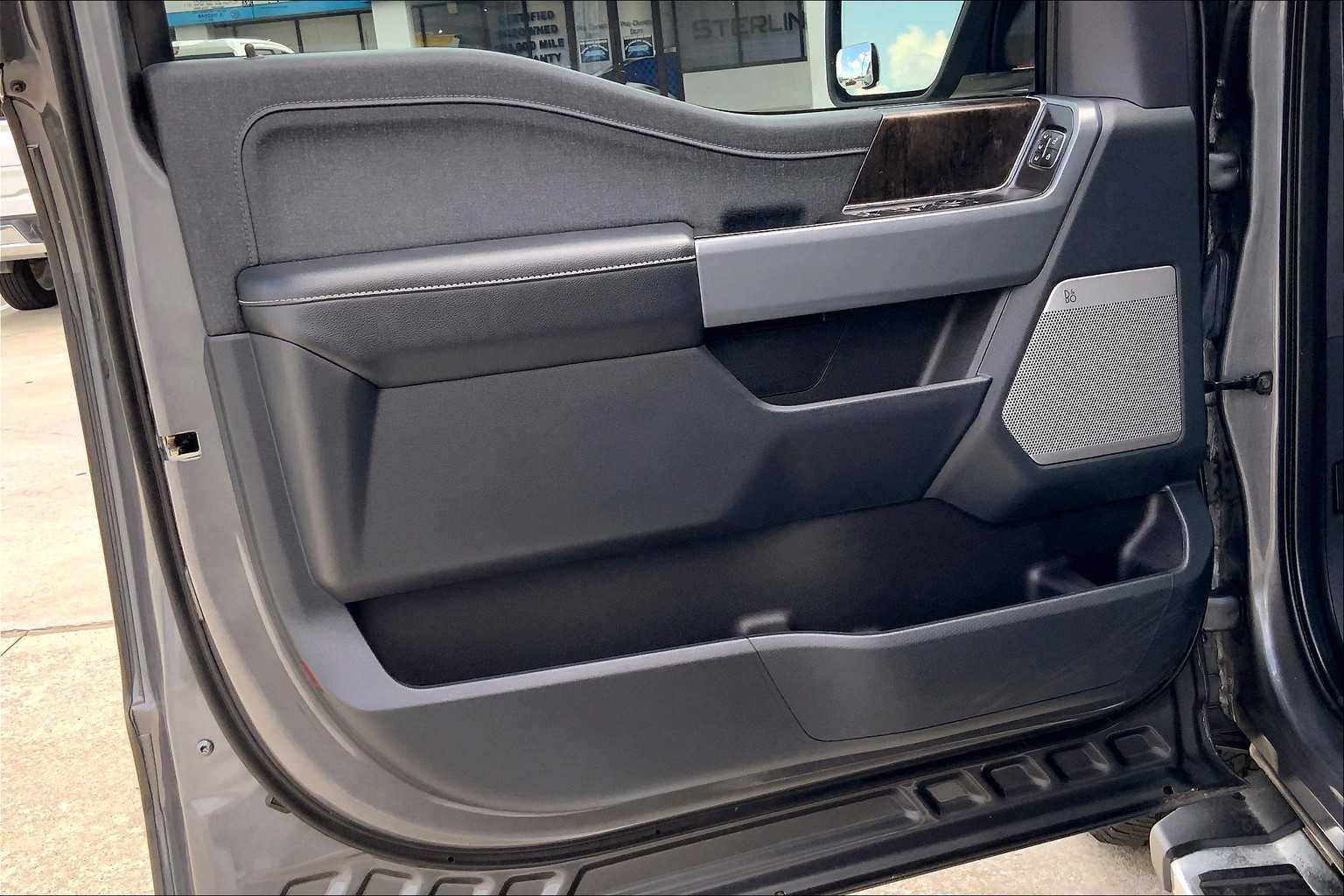 2022 Ford F-150 Lariat photo 40