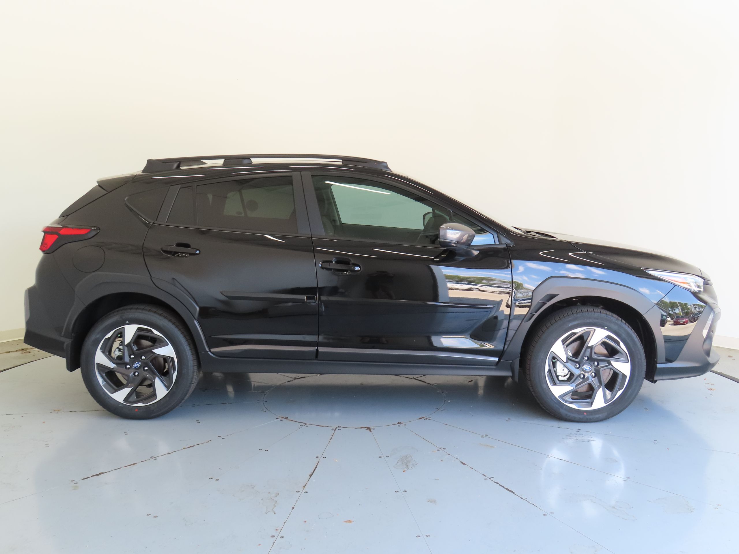 2025 Subaru Crosstrek Limited photo 2
