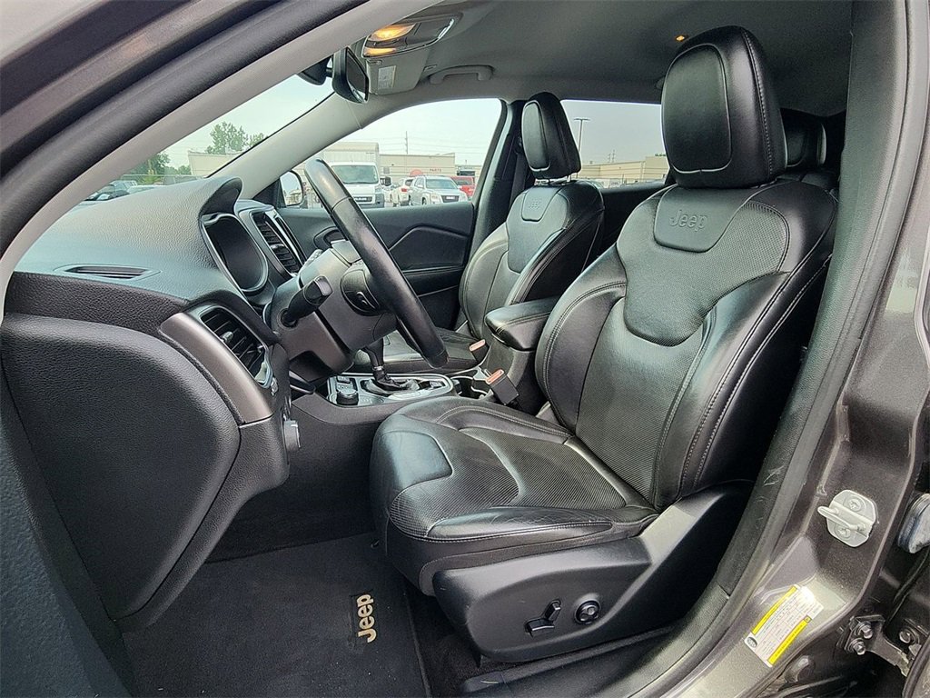 2019 Jeep Cherokee Limited photo 11