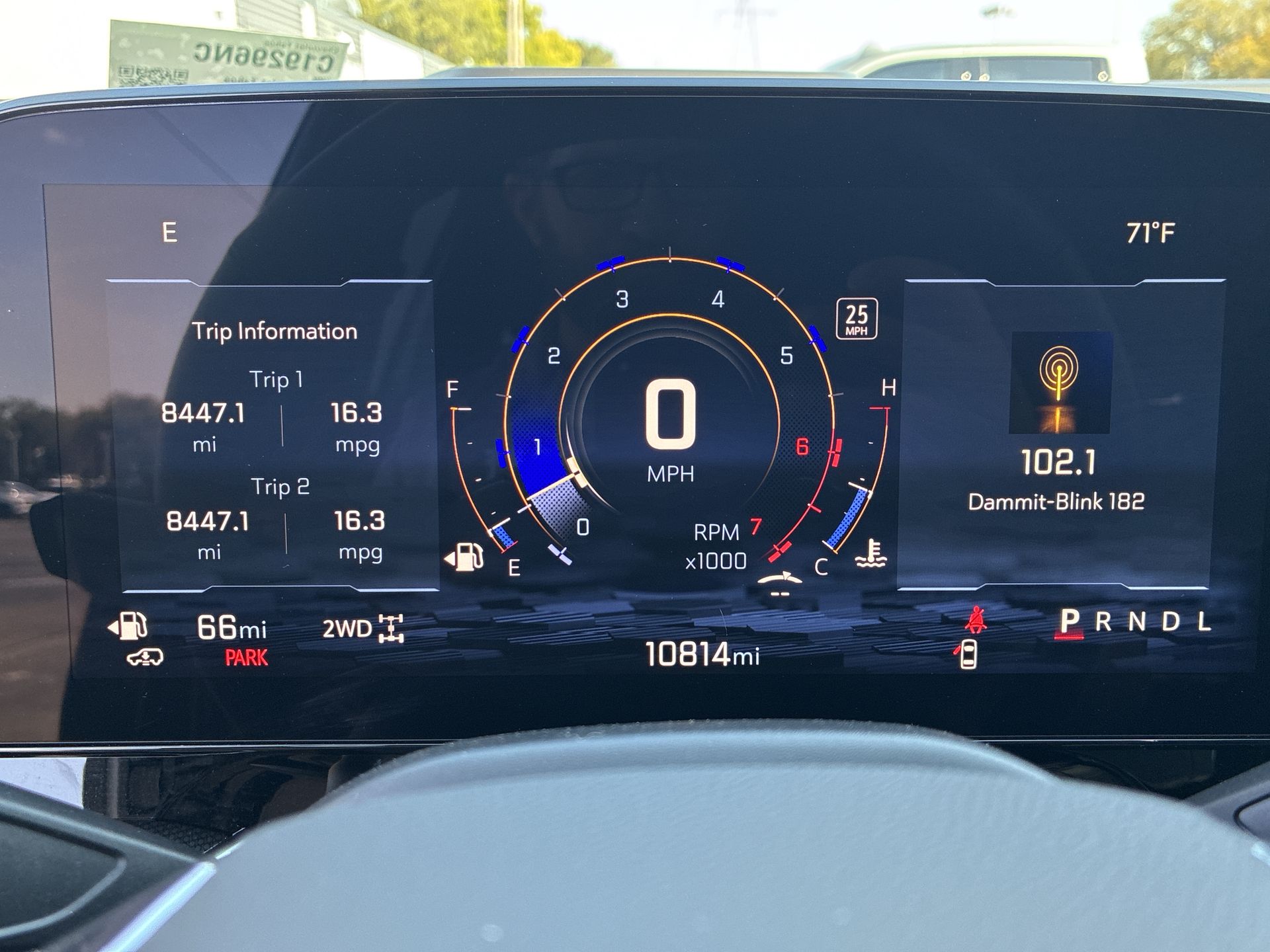 2025 Chevrolet Tahoe RST photo 11