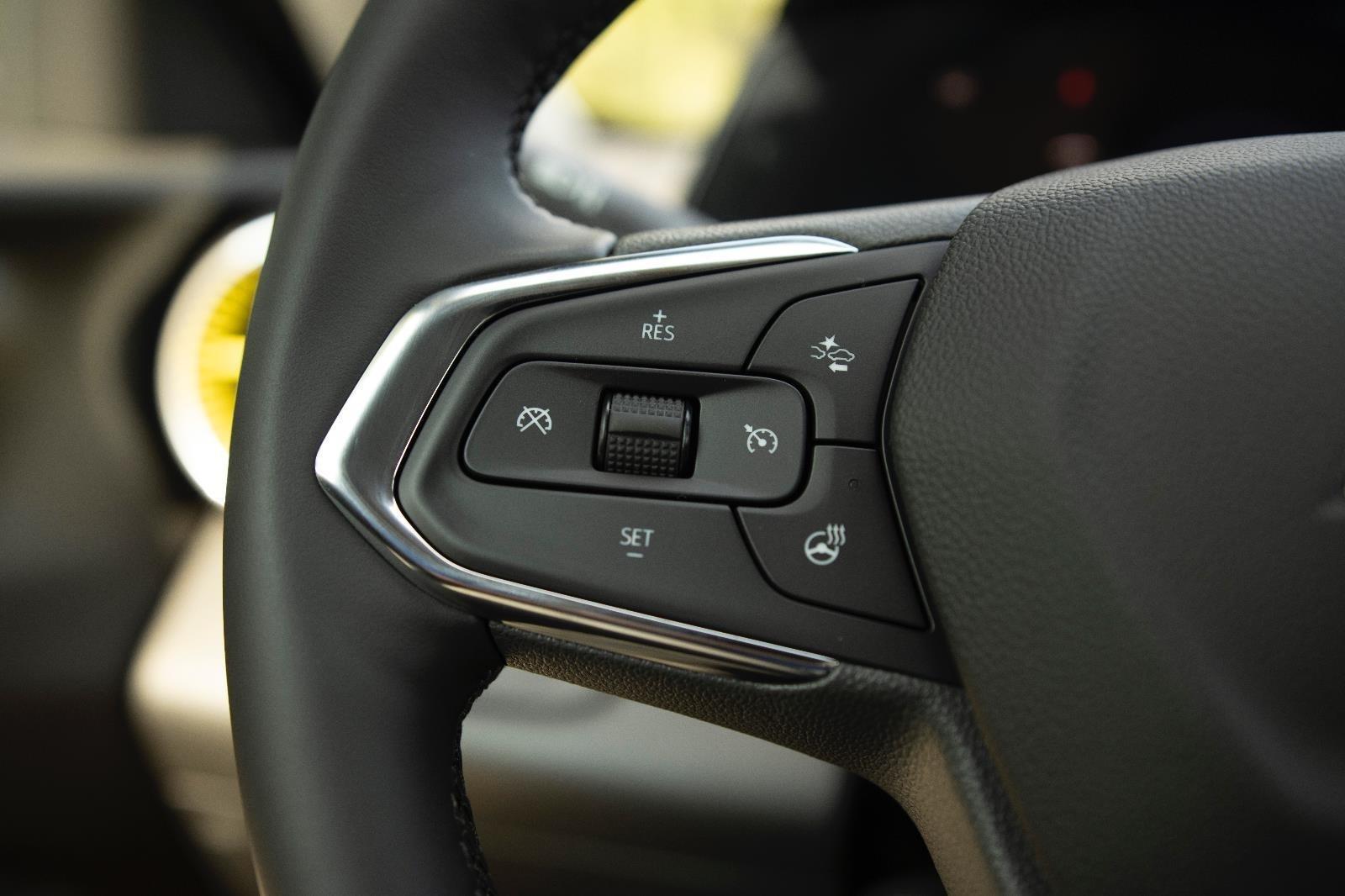 2025 Chevrolet Trax LT photo 13