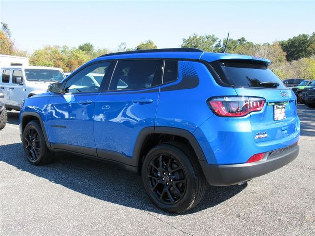 2026 Jeep Compass Latitude Altitude photo 4