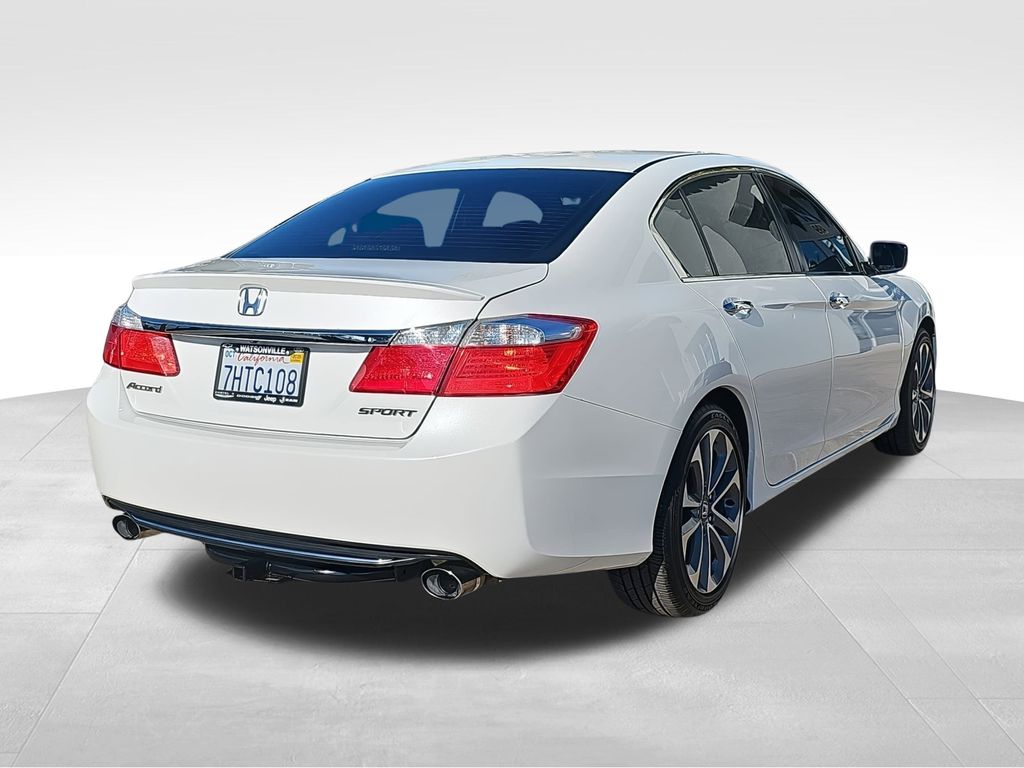 2015 Honda Accord Sport photo 3