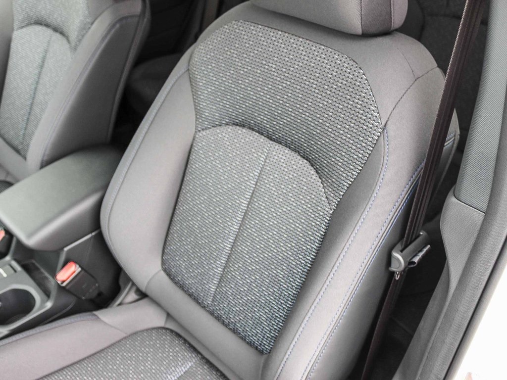 2025 Subaru Forester Premium Base photo 21