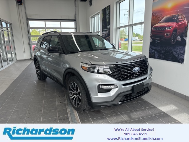 2023 Ford Explorer ST-LINE's photo
