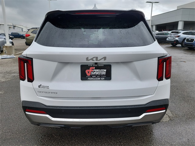 2026 Kia Sorento SX photo 3