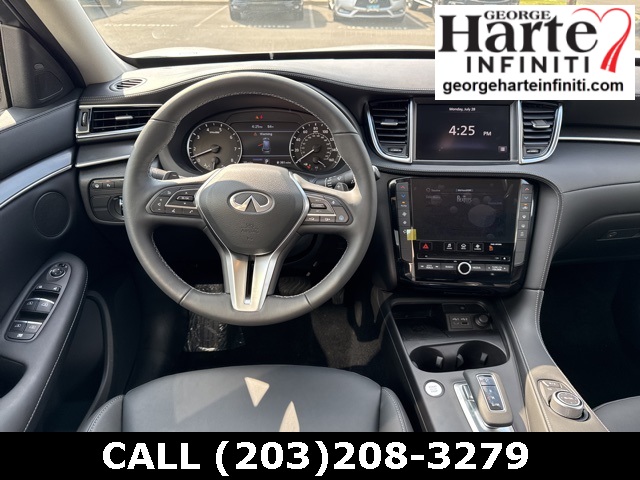 2025 Infiniti QX50 PURE AWD photo 15