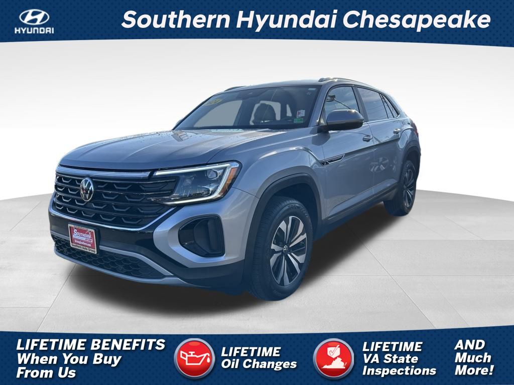 2024 Volkswagen Atlas Cross Sport SE's photo