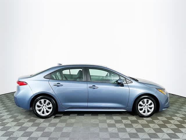 2020 Toyota Corolla LE photo 9
