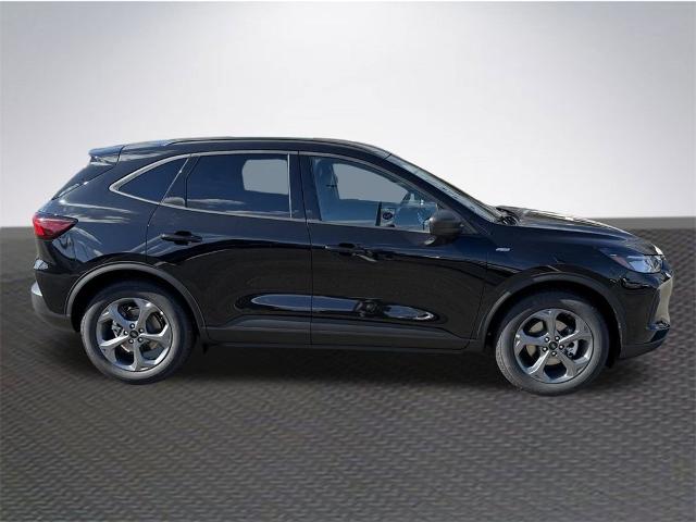 2025 Ford Escape ST-Line photo 4