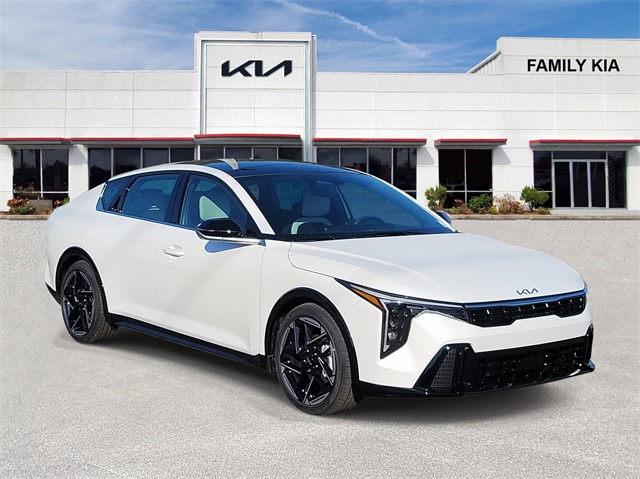 2025 Kia K4 GT-Line