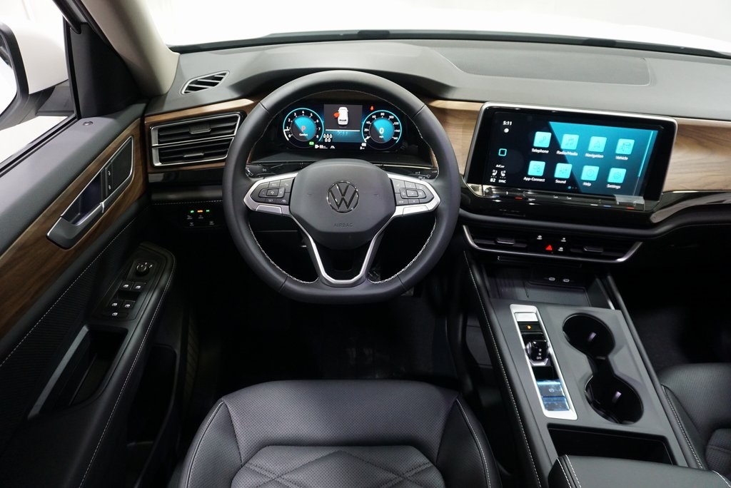 2025 Volkswagen Atlas SE photo 16