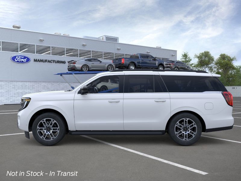 2025 Ford Expedition MAX photo 4