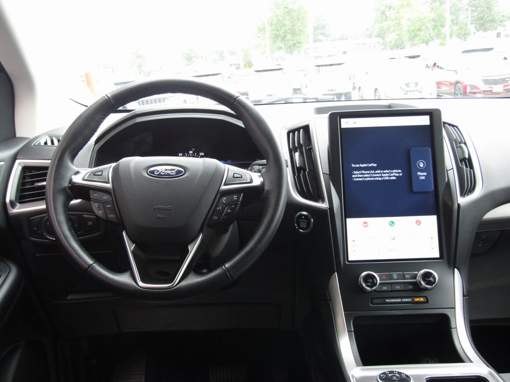 2024 Ford Edge SEL photo 13