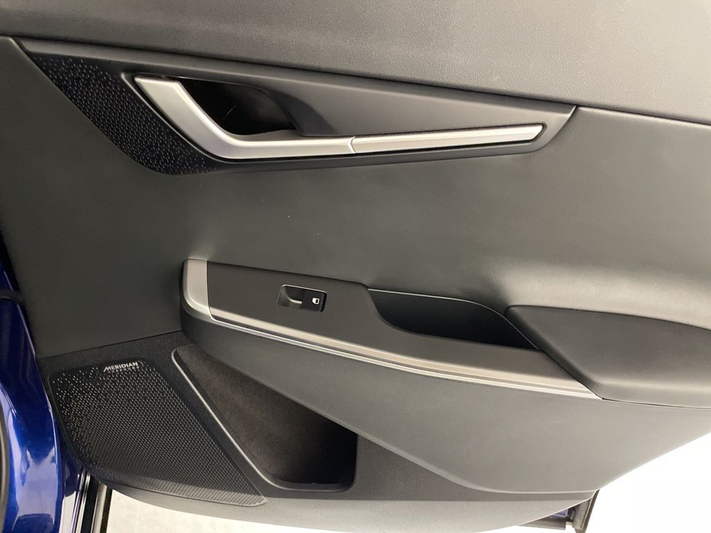 2024 Kia EV6 Wind photo 37
