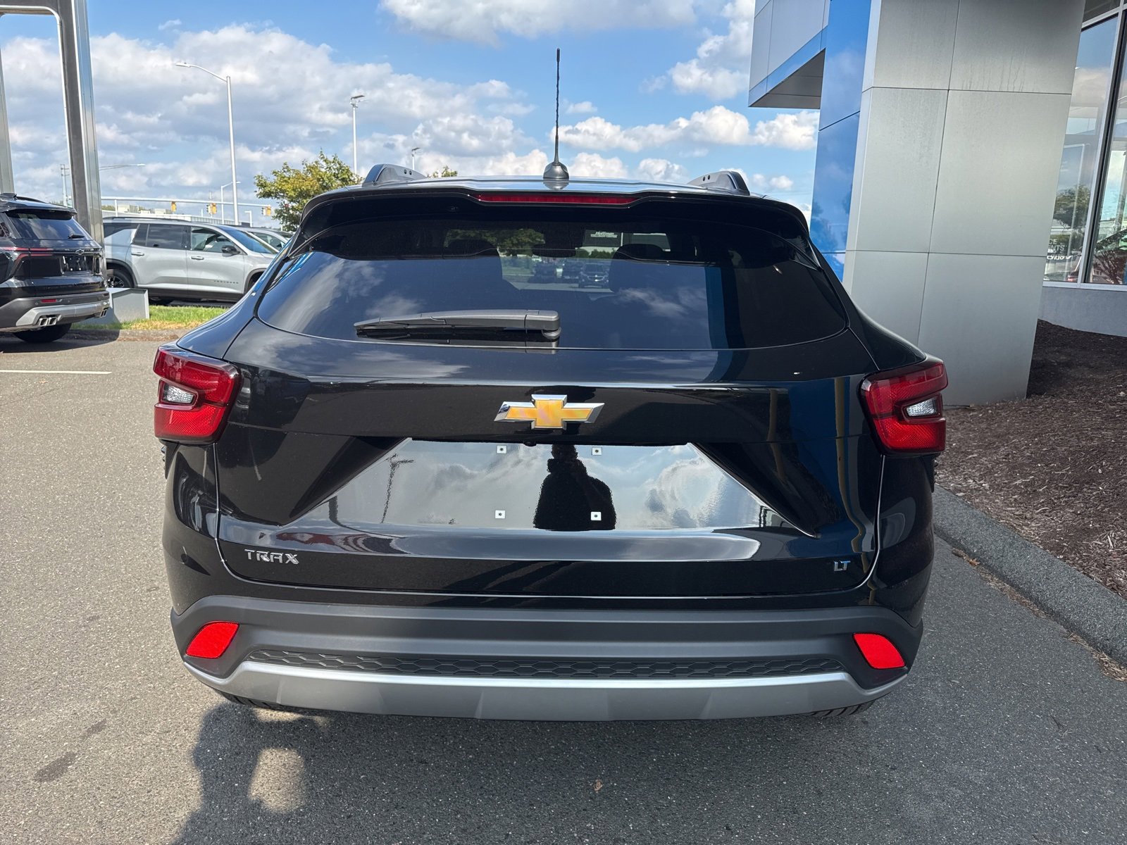 2025 Chevrolet Trax LT photo 6