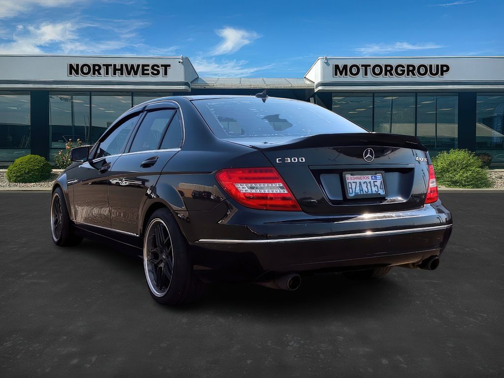 2012 Mercedes Benz C Luxury photo 5