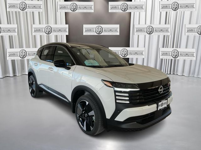 2025 Nissan Kicks SR photo 3
