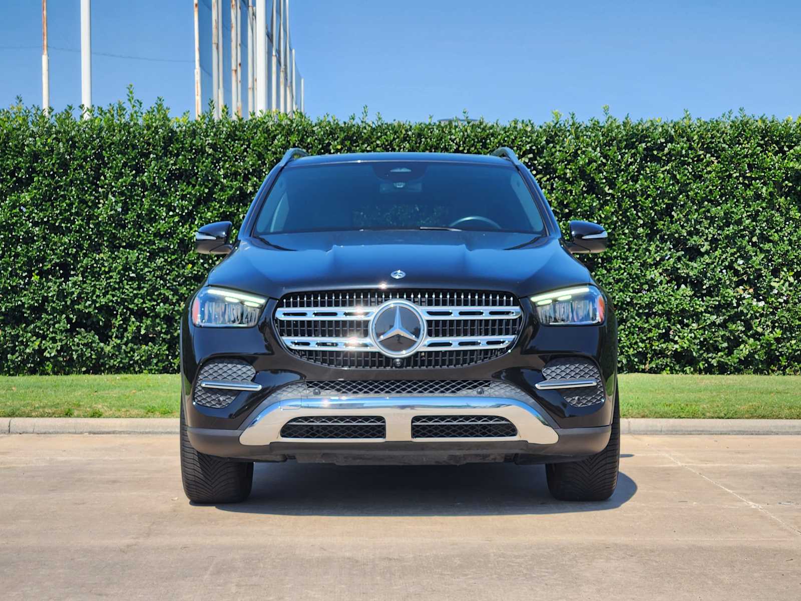 2024 Mercedes Benz GLE 350 4MATIC photo 2