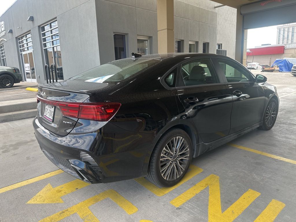 2024 Kia Forte GT-Line photo 3