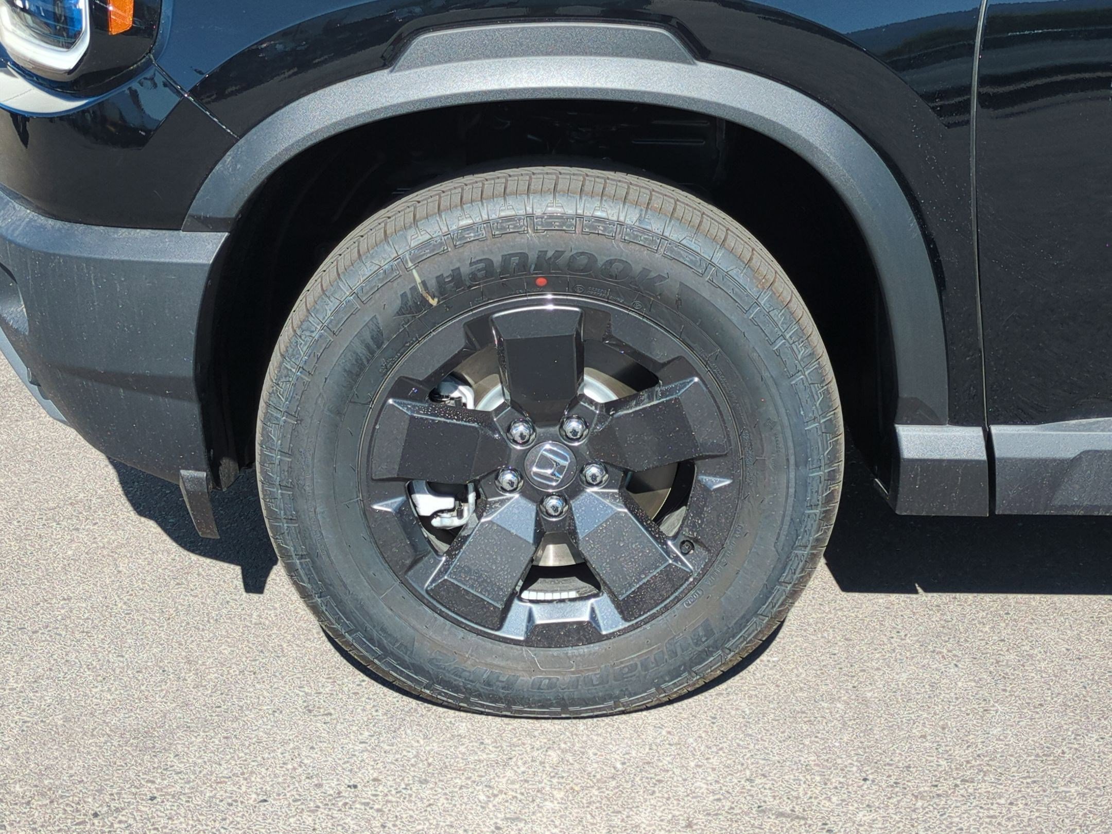 2026 Honda Passport photo 13
