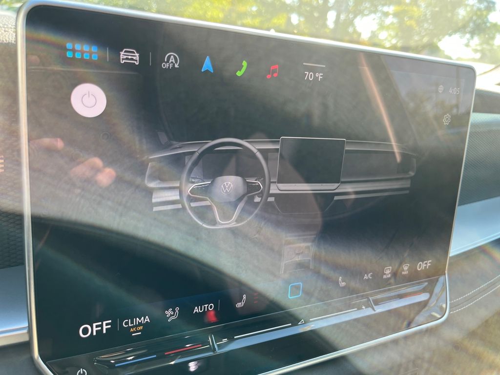 2025 Volkswagen Tiguan SE photo 12