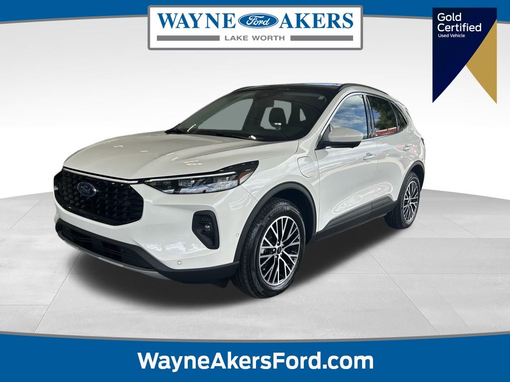 2024 Ford Escape PHEV's photo