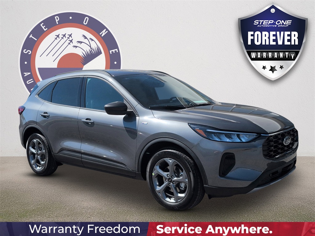 2026 Ford Escape ST-Line's photo