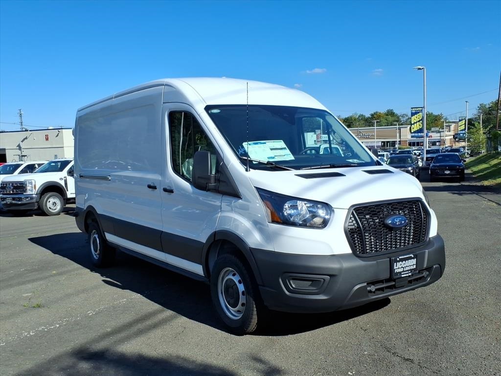 2025 Ford Transit Van Base's photo