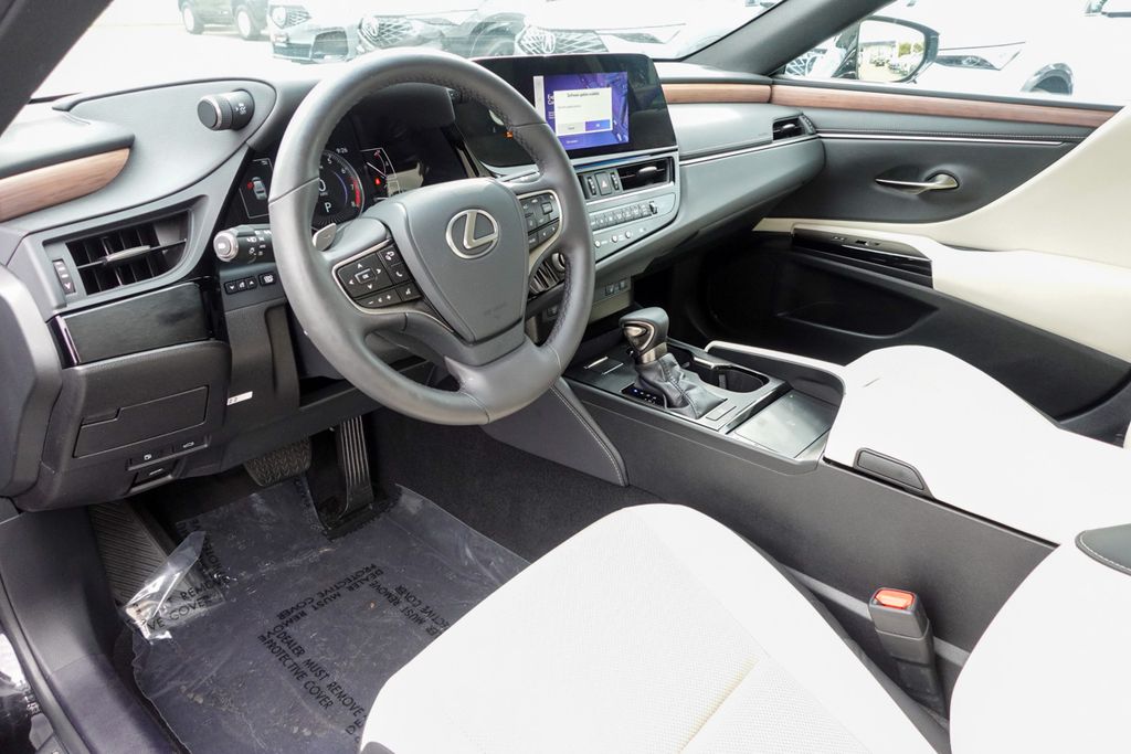 2024 Lexus ES 350 Premium photo 11