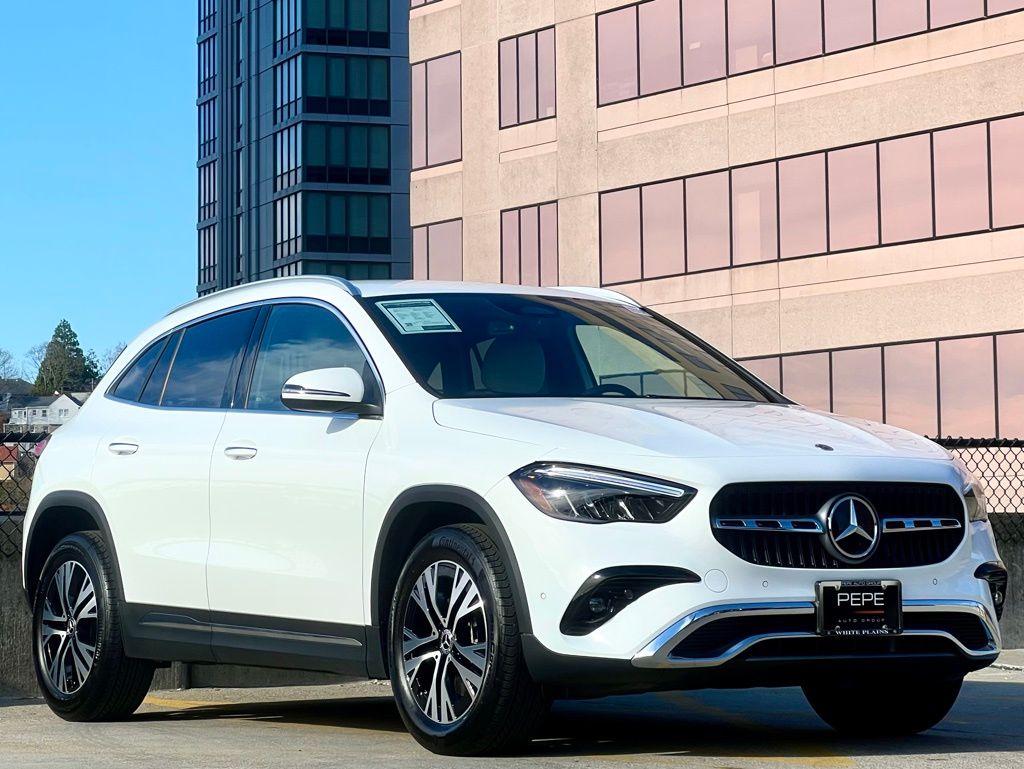 2026 Mercedes-Benz GLA GLA 250's photo