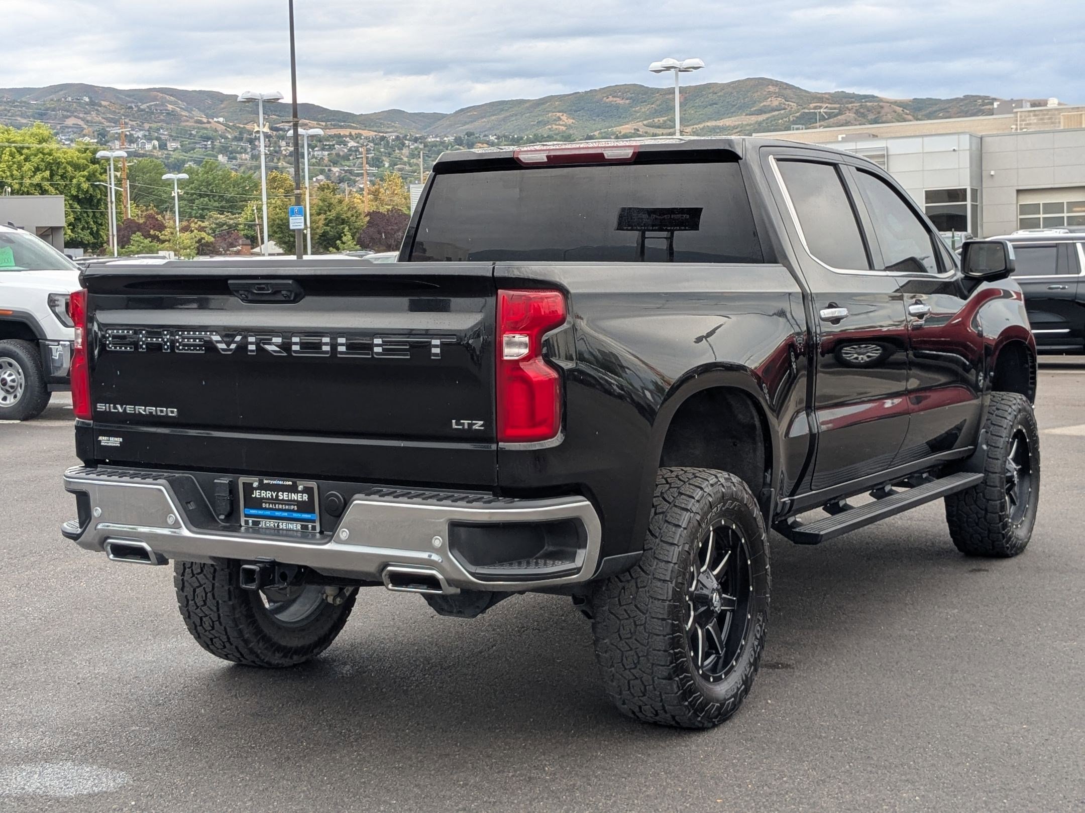 2023 Chevrolet Silverado 1500 LTZ photo 4