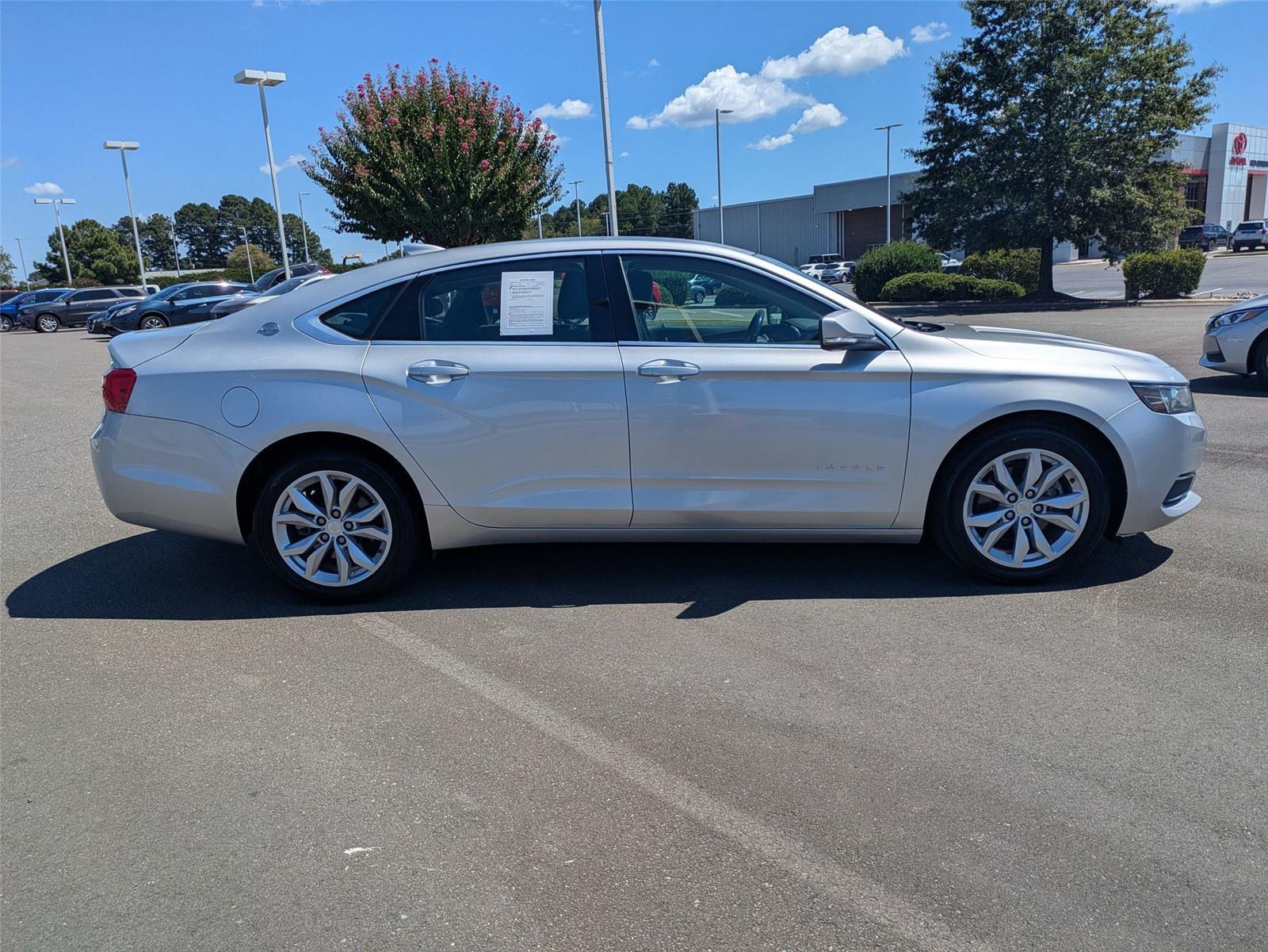 2017 Chevrolet Impala 1LT photo 4
