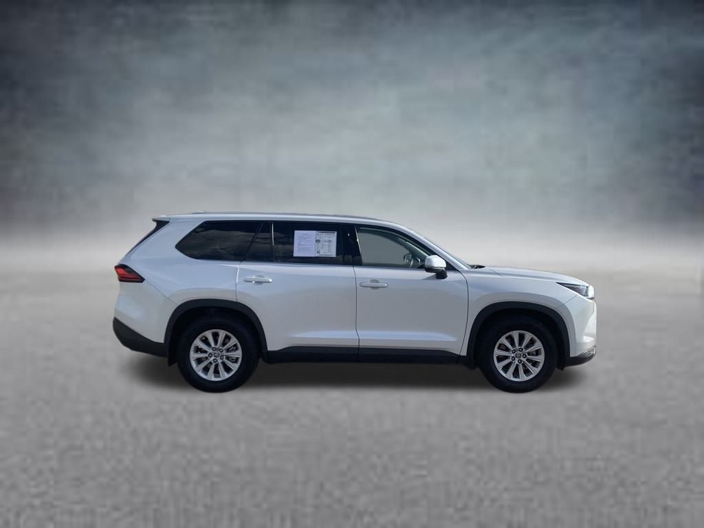 2024 Toyota Highlander Hybrid XLE photo 6