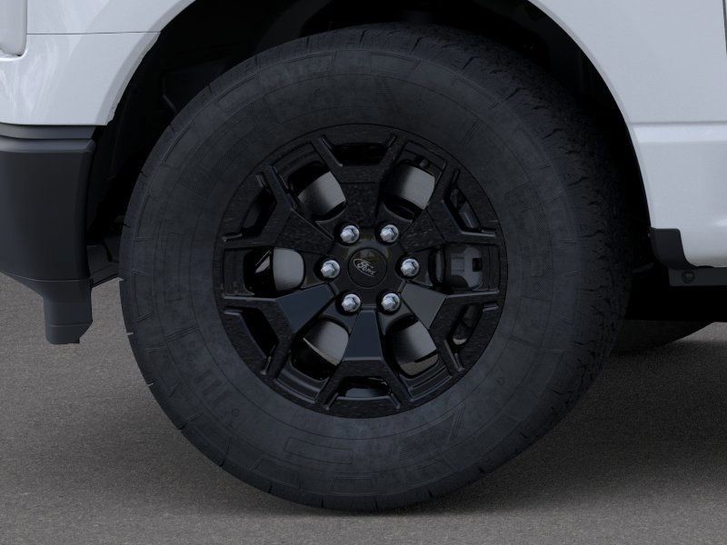 2025 Ford F-150 Lightning photo 19