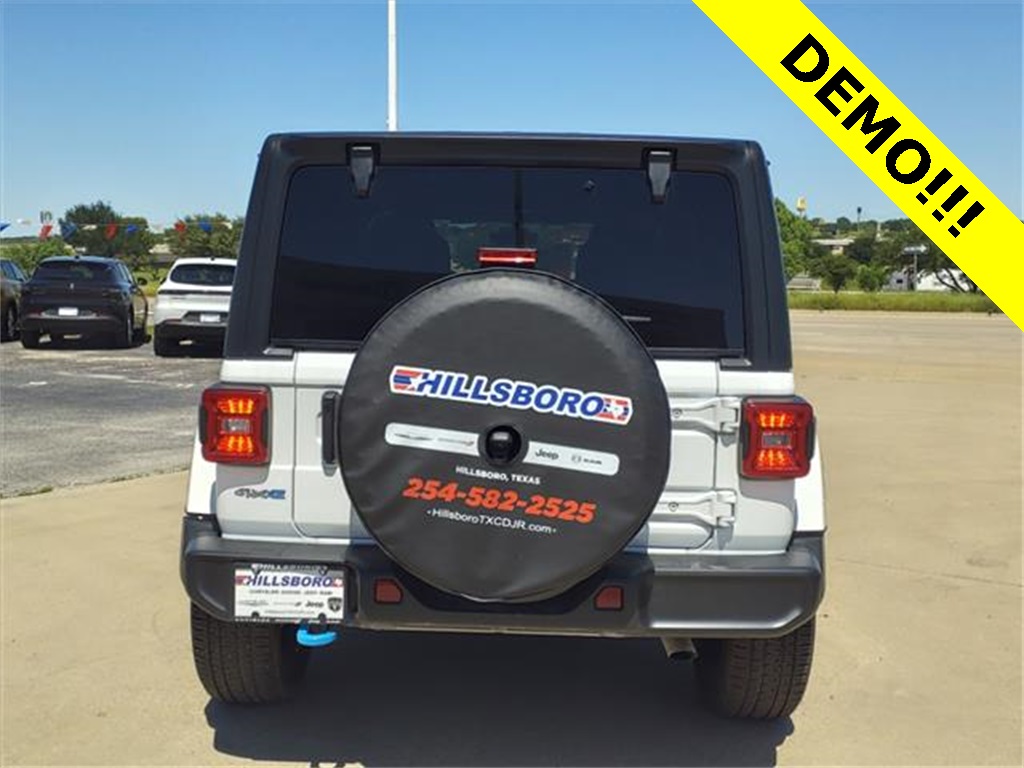 2023 Jeep Wrangler Sahara 4xe photo 6
