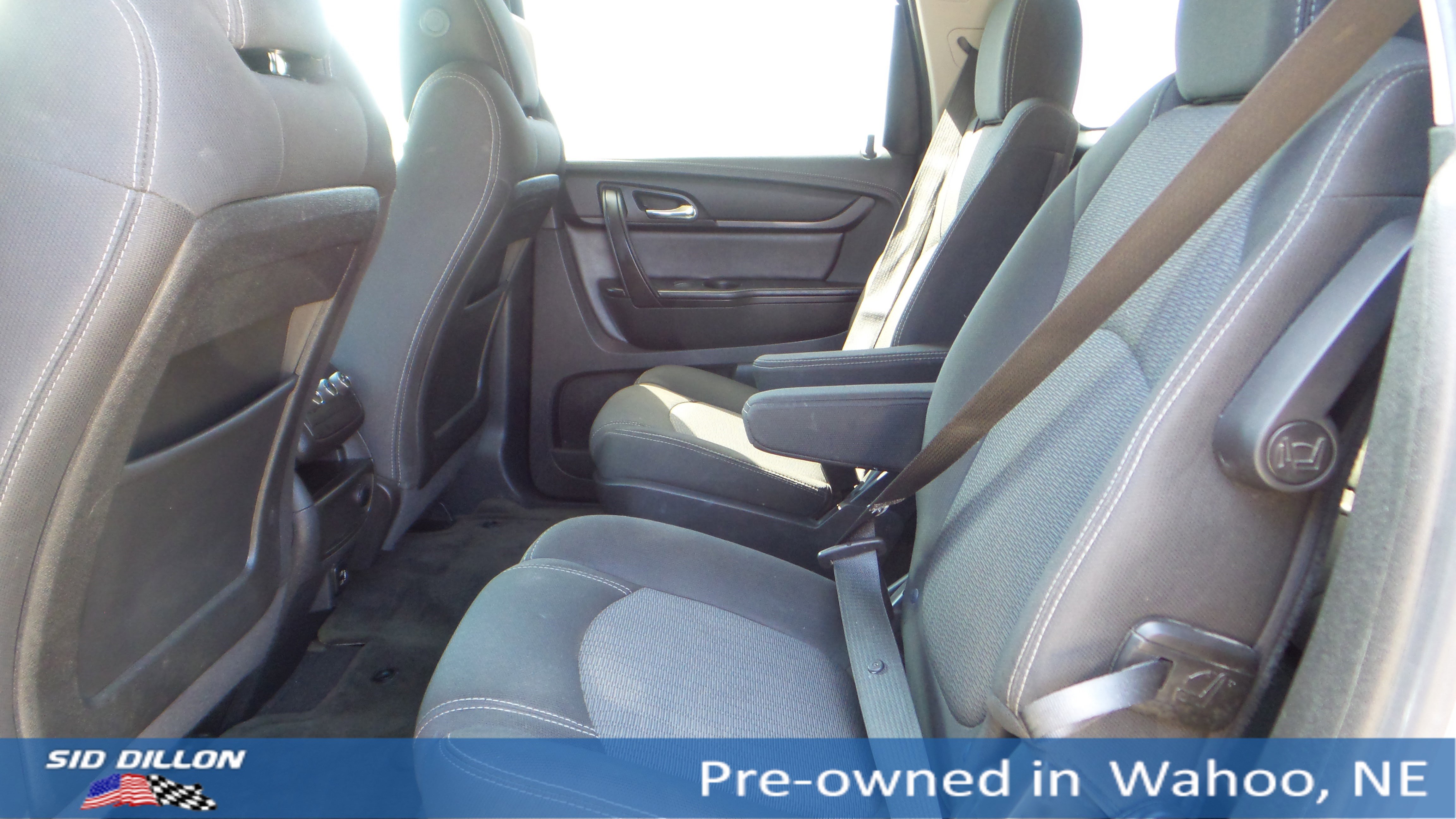 2017 Chevrolet Traverse 1LT photo 14
