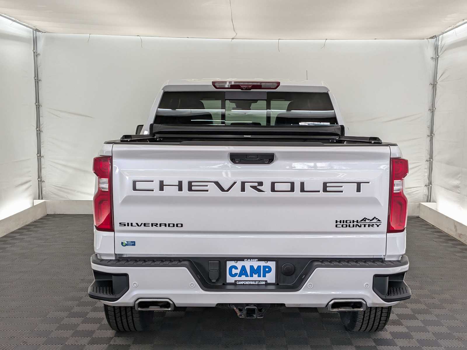 2023 Chevrolet Silverado 1500 High Country photo 4
