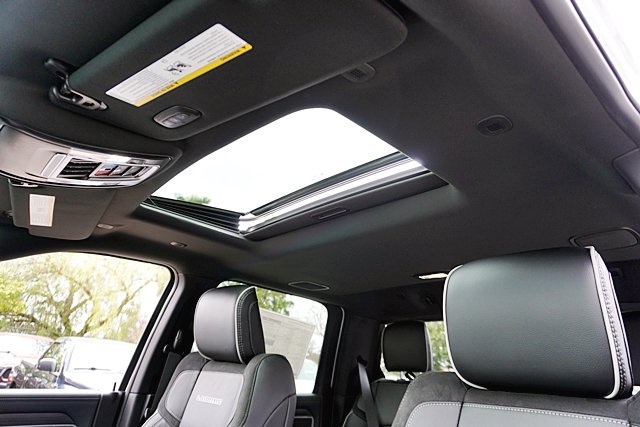 New 2026 Bright White Clear-Coat Exterior Paint RAM Laramie image 21