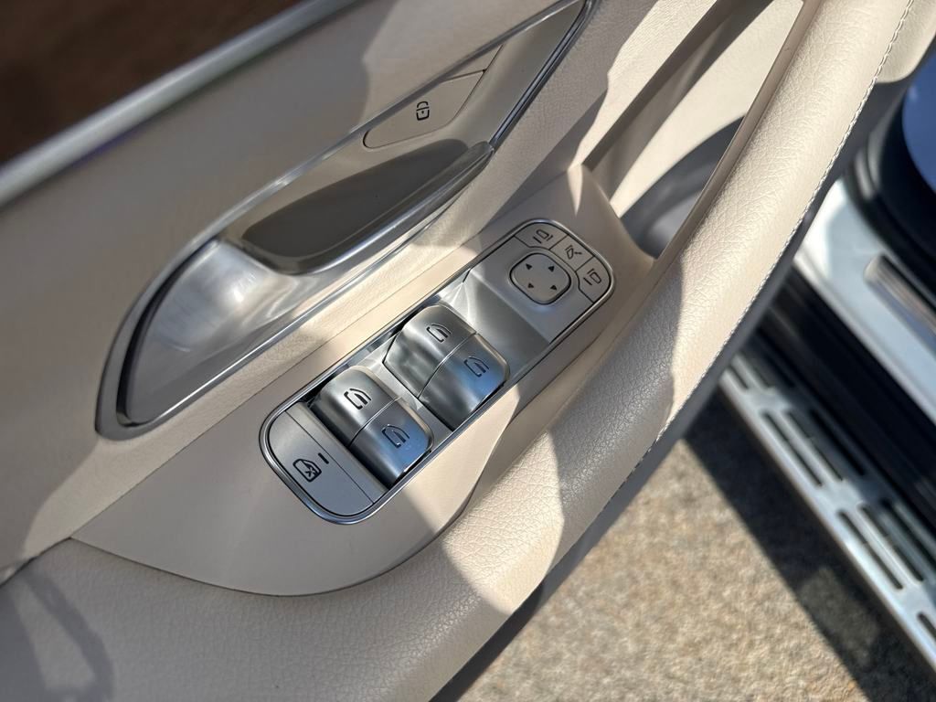 2020 Mercedes Benz GLS 450 4MATIC photo 11