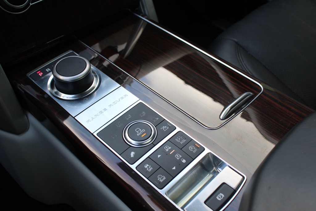 2016 Land Rover Range Rover HSE photo 27