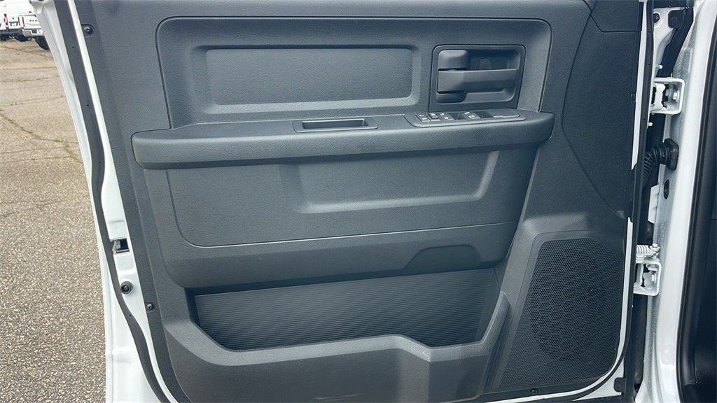 2026 Ram 2500 Tradesman photo 14